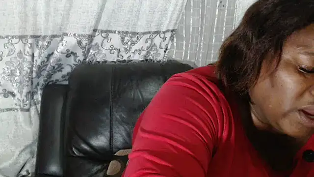 MATUREBUSSTY online show from June 2026 05:46:01 PM