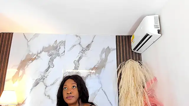 aidaadams online show from February 2025 11:50:01 AM