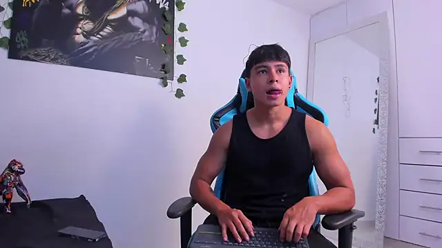 Snapshot of Bray_Kevin chatting on December 2024 01:52:02 AM Bray Kevin online show from December 2024 01:52:02 AM