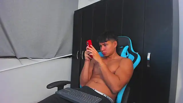 Bray Kevin online show from November 2025 03:05:01 AM