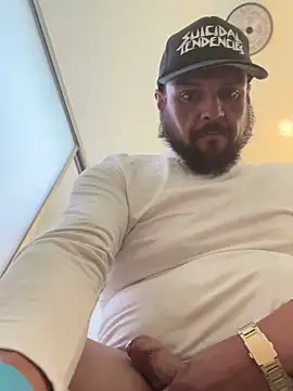 Snapshot of MrDickUdown24_7 chatting on December 2024 06:58:02 PM MrDickUdown24 7 online show from December 2024 06:58:02 PM