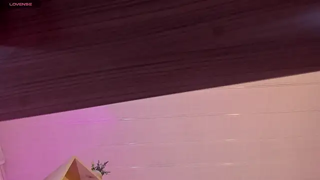 Tiarha online show from January 2025 07:51:02 AM