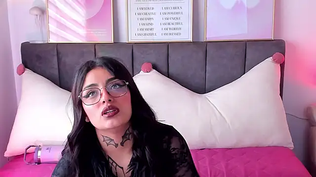 Hinataw33d01 online show from February 2026 02:21:01 PM