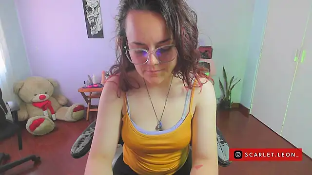 Snapshot of Scarletleon77 chatting on January 2025 04:55:02 PM Scarletleon77 online show from January 2025 04:55:02 PM