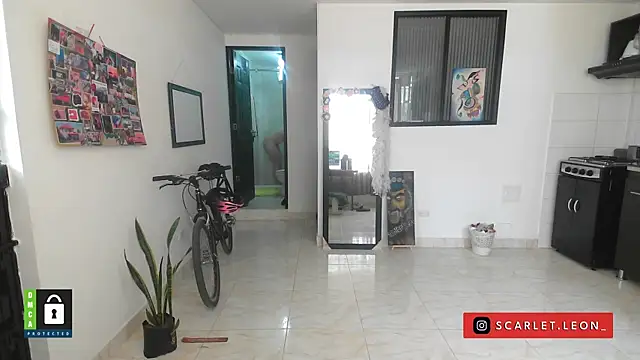 Snapshot of Scarletleon77 chatting on September 2025 03:48:02 PM Scarletleon77 online show from September 2025 03:48:02 PM
