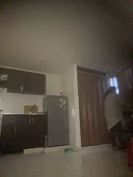 Scarletleon77 online show from February 2026 11:01:01 PM