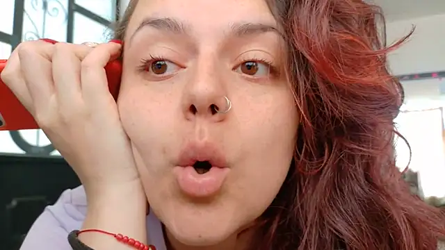 Snapshot of Scarletleon77 chatting on May 2026 04:04:02 PM Scarletleon77 online show from May 2026 04:04:02 PM