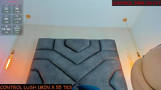 Snapshot of Liinda_Saenz chatting on November 2025 12:42:01 PM Liinda Saenz online show from November 2025 12:42:01 PM