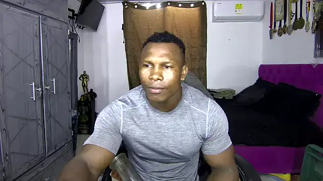 MedellinBlackx online show from October 2025 05:23:02 PM