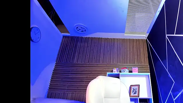 JacksonMuller  online show from December 2025 03:08:02 PM