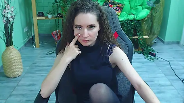 Miss Barbara  online show from January 2025 09:33:01 PM