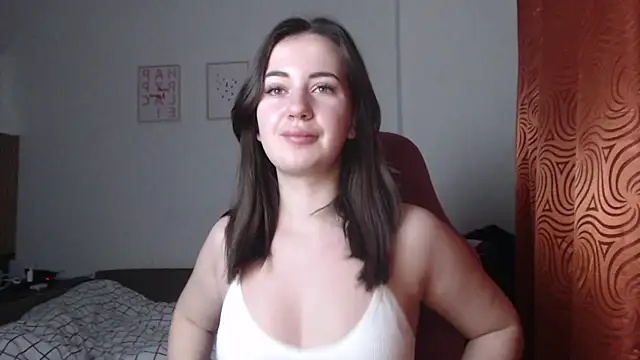 Snapshot of SweetieKendl chatting on January 2025 08:33:01 PM SweetieKendl online show from January 2025 08:33:01 PM