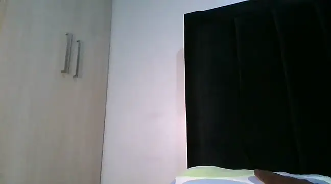 Snapshot of Sexy_barb2 chatting on December 2024 08:25:02 PM Sexy barb2 online show from December 2024 08:25:02 PM