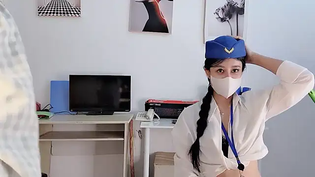 Mono-Stewardesss online show from January 2026 04:33:02 PM