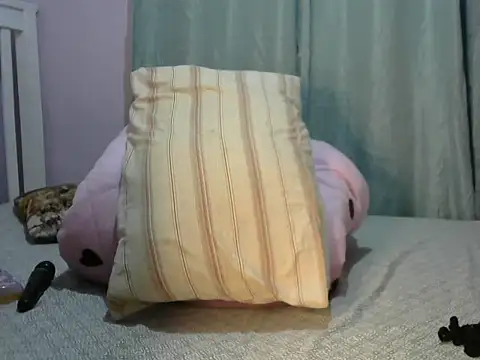 Snapshot of nuts_african chatting on October 2025 11:23:02 AM nuts african online show from October 2025 11:23:02 AM