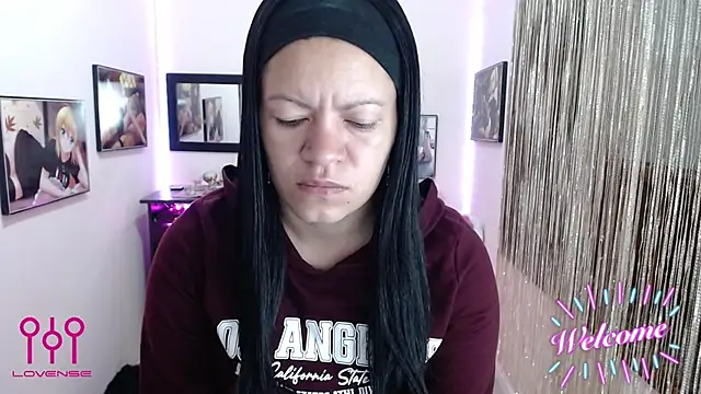 Cristal w online show from October 2025 12:38:01 PM