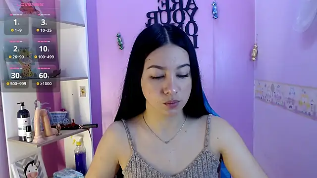 Lila Pinky online show from March 2025 02:34:02 PM