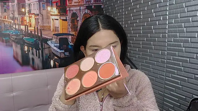 Small naughty  online show from October 2025 01:42:02 PM