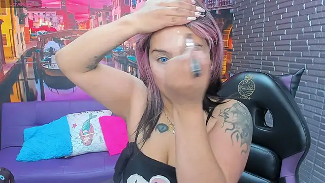 Small naughty  online show from January 2026 01:35:02 PM