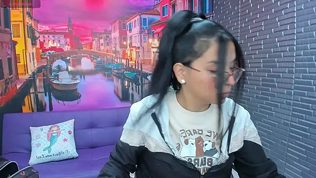 Small naughty  online show from January 2026 01:38:02 PM