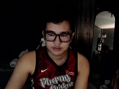 xgregor07 online show from December 2025 04:05:01 PM