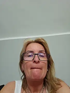 Steffi45 online show from June 2026 08:20:02 AM