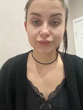 Snapshot of ellie_ssexy chatting on January 2025 04:57:02 AM ellie ssexy online show from January 2025 04:57:02 AM