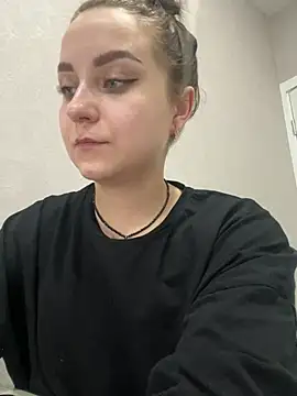Snapshot of ellie_ssexy chatting on February 2025 09:15:01 PM ellie ssexy online show from February 2025 09:15:01 PM