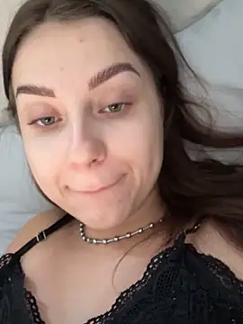 Snapshot of ellie_ssexy chatting on September 2025 04:15:01 AM ellie ssexy online show from September 2025 04:15:01 AM