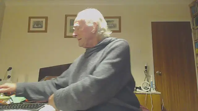 Snapshot of WaverlyKernow chatting on December 2024 03:27:01 PM WaverlyKernow online show from December 2024 03:27:01 PM