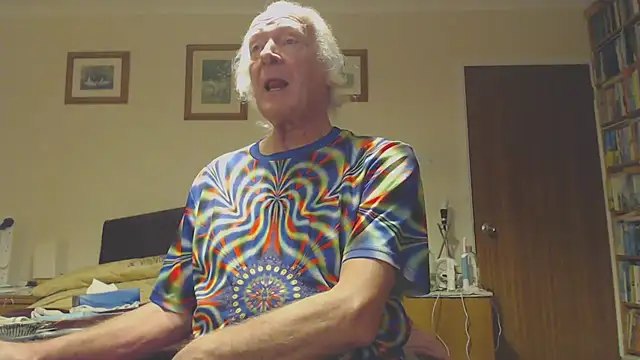 Snapshot of WaverlyKernow chatting on February 2025 07:57:02 AM WaverlyKernow online show from February 2025 07:57:02 AM