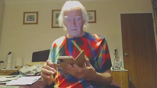 Snapshot of WaverlyKernow chatting on February 2025 10:21:02 AM WaverlyKernow online show from February 2025 10:21:02 AM