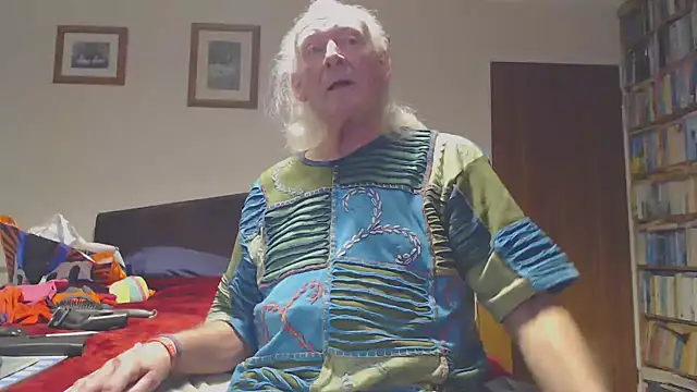 WaverlyKernow online show from February 2026 10:41:02 AM