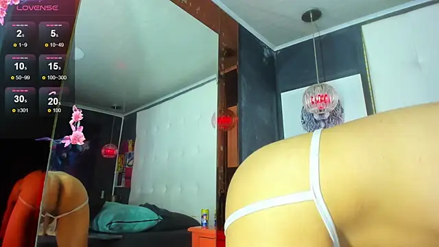 ElianFoxter online show from October 2025 10:32:02 PM