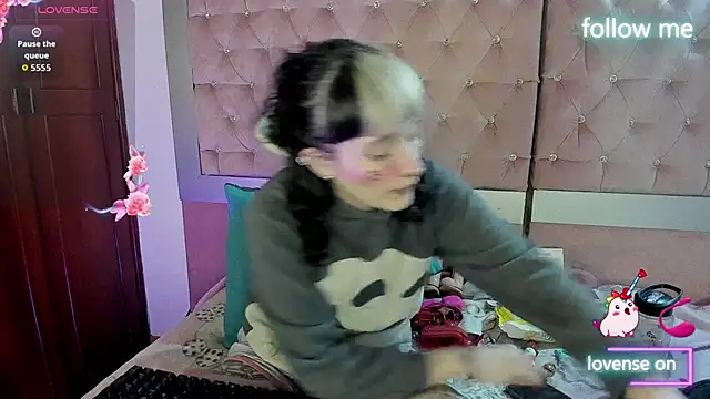 neeko princes online show from February 2026 12:15:01 PM