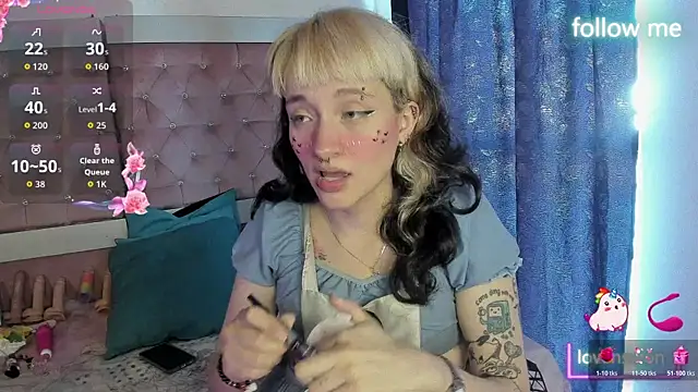 Snapshot of neeko_princes chatting on May 2026 12:33:01 PM neeko princes online show from May 2026 12:33:01 PM