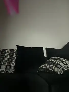 Lickplayofficial online show from April 2026 05:18:02 AM