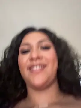 Lickplayofficial online show from April 2026 07:40:02 PM