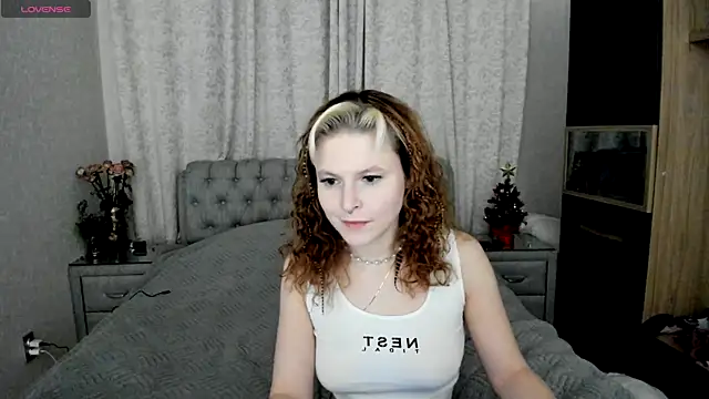 rocky foxy online show from January 2025 10:41:01 PM