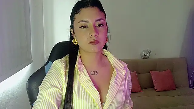 Lia 14  online show from July 2026 04:27:02 PM