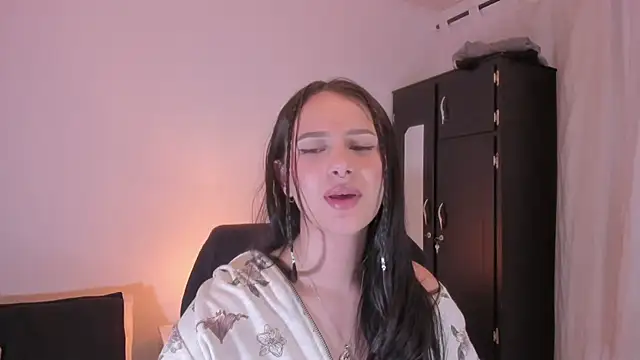MELISSA ALVAREZ online show from December 2024 12:41:01 PM