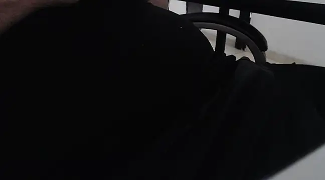 johndiaz23 online show from February 2025 07:24:02 PM