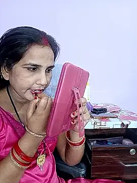 reemacouple007 online show from April 2026 05:32:01 PM