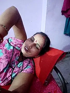 Snapshot of reemacouple007 chatting on May 2026 04:34:01 PM reemacouple007 online show from May 2026 04:34:01 PM