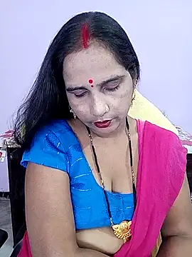 Snapshot of reemacouple007 chatting on June 2026 06:19:02 PM reemacouple007 online show from June 2026 06:19:02 PM