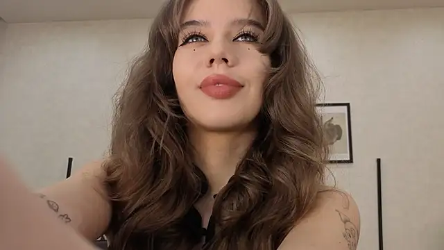 Snapshot of dolly_ll chatting on July 2026 01:36:01 PM dolly ll online show from July 2026 01:36:01 PM