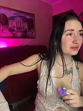 Roxana Bell online show from January 2025 10:01:01 PM