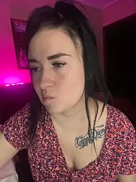 Roxana Bell online show from February 2025 04:10:02 PM