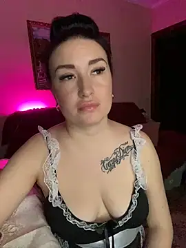 Roxana Bell online show from March 2025 07:59:02 PM