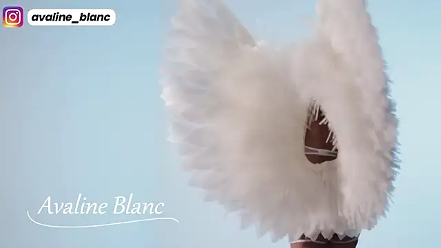 Snapshot of Avaline_Blancx chatting on February 2025 11:30:01 PM Avaline Blancx online show from February 2025 11:30:01 PM